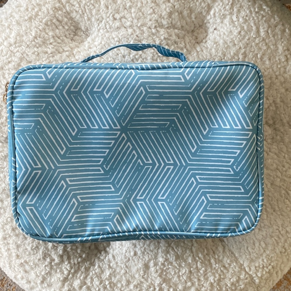 Travel makeup tote by Sonia Kashuk